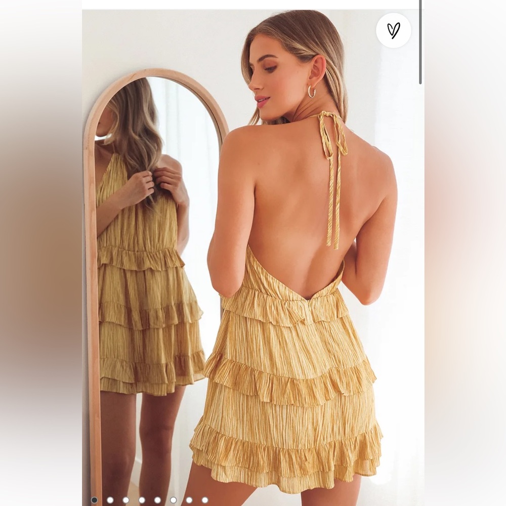 NWT Lulu’s Mustard Yellow ruffled halter dress - size M